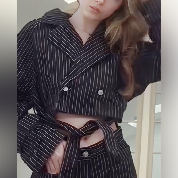 Zara Women’s Cropped Striped Denim Jacket - Size XL - Picture 5 of 12